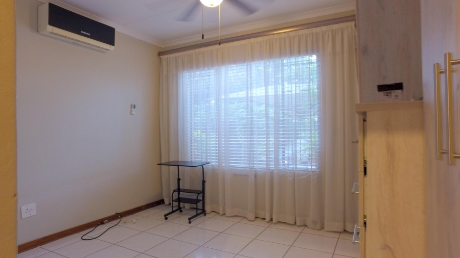 4 Bedroom Property for Sale in Safari Gardens North West